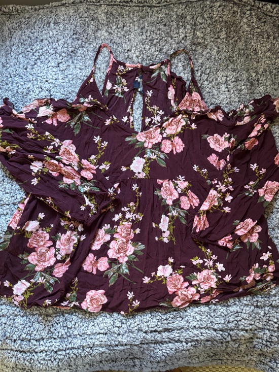 American Eagle Outfitters Tops - American Eagle Outfitters Burgundy Floral Blouse